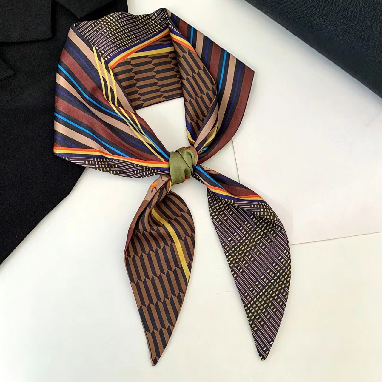 Scarf Silk Neck - وشاح حرير فاخر مطبوع طويل بشريط،