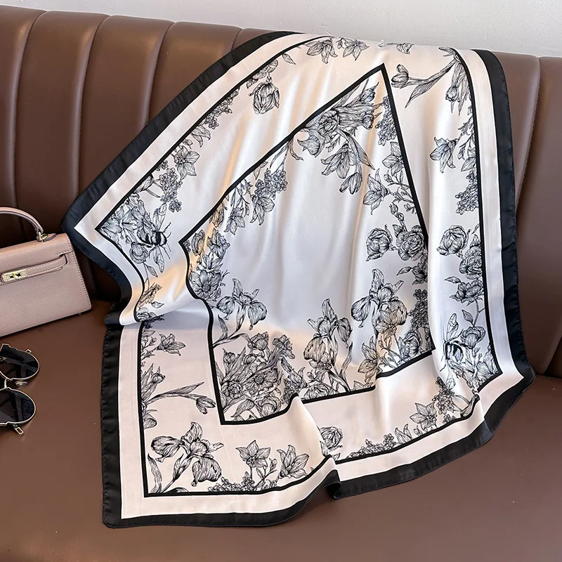 وشاح مربع من الحرير المطبوع با - مراجعة Scarf Silk Neck وسعره