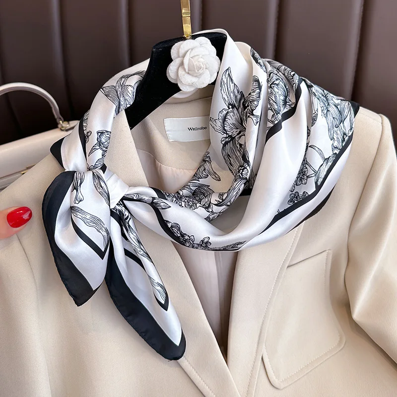 وشاح مربع من الحرير المطبوع با - مراجعة Scarf Silk Neck وسعره